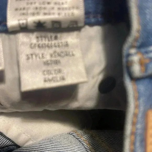 NWT GRLFRND  trendy casual “the kendall” medium wash frayed denim jeans 25 - Picture 7 of 7